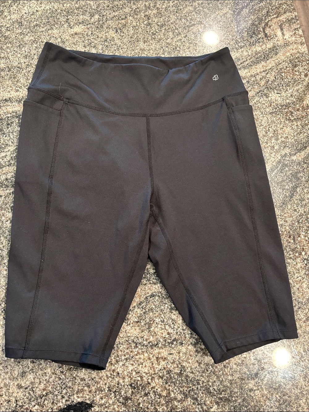 Women's Black Performance Bike Shorts with side pockets size large